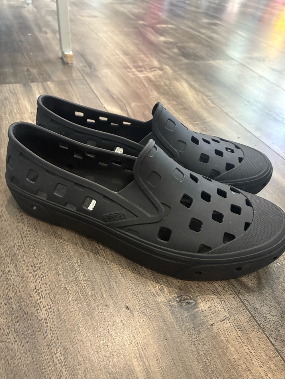 Vans Black Slip-On Perforated Water-Friendly Loafers size 8